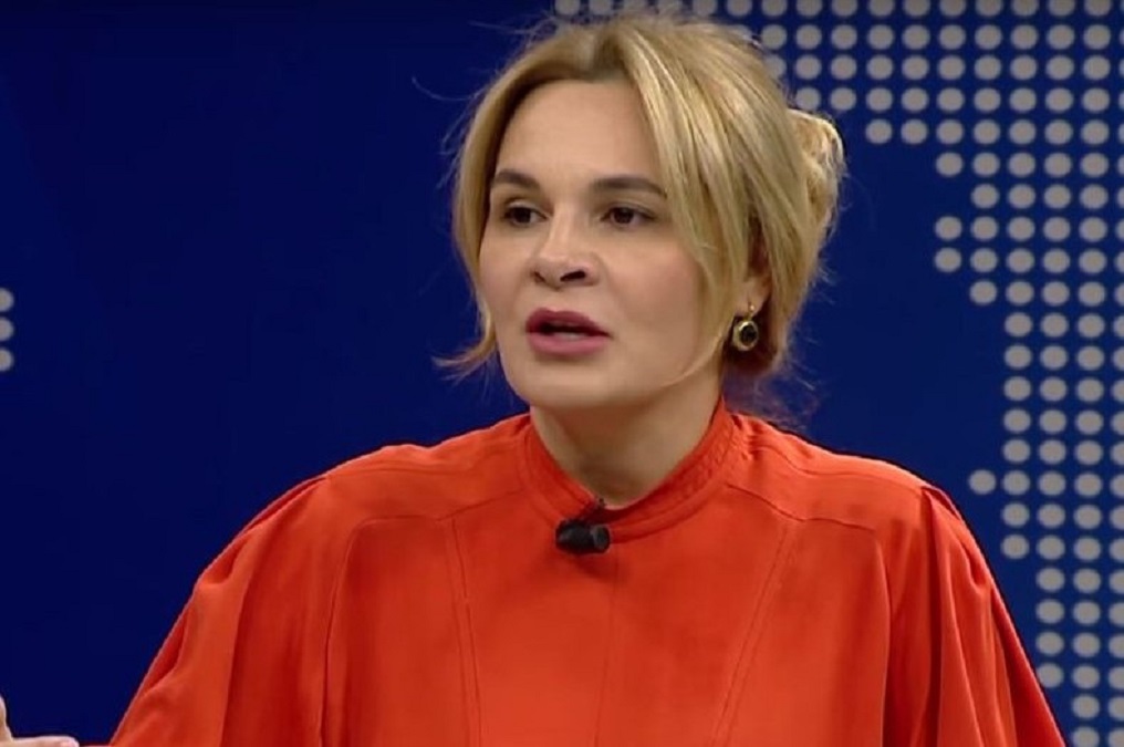 Monika Kryemadhi vlerëson ministren e qeverisë “Rama”: Është një nga personazhet më pozitivë të PS-së mona 1