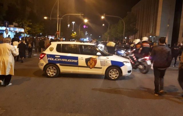 Gjendet një person i shtrirë në tokë në gjendje kome, dyshimet e para policia naten 1 640x405 1