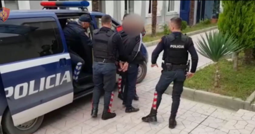 “Mos u afroni se do ju ** robt”: Ja si nisi sherri masiv nga Instagrami. Të riut nuk i del inati, vjen nga Greqia për të rrahur shokun policia