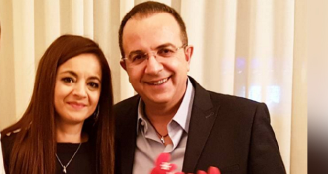 Ardit Gjebrea ndërpret intervistën në emision dhe surprizon bashkëshorten 640 0 5ffb4ec0bfb7c
