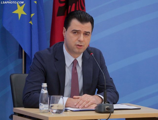 Basha publikon videon dhe paralajmëron Ramën: Është koha të kemi… 640 0 5ffebd3cb405a