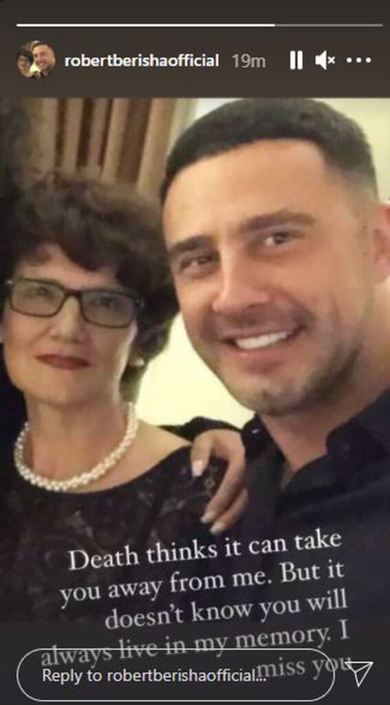 Robert Berisha i përlot të gjithë me dedikimin e ndjerë për humbjen e nënës së tij 1 640 0 5ffee75162e91