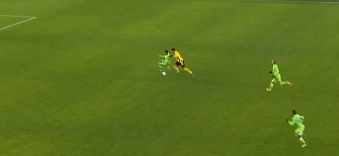 Dortmund-i e nis me fitore, Sancho shkatërron kundërshtarin JS 696x322 1