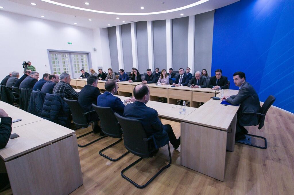 Drejtuesit politik të PD/ Ja kujt ia besoi Basha Elbasanin dhe Durrësin KryesiaRePD 1024x682 1