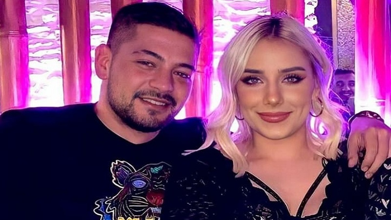 Pas “Për’puthjes” Tea dhe Andi publikojnë foton e parë jashtë emisonit 1 Tea