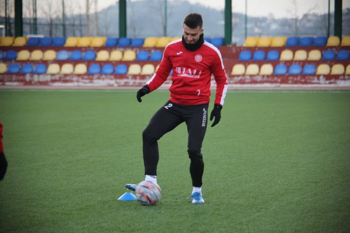 Ish-futbollisti i Teutës ndryshon kurs, qëndron në Kosovë cyrbja