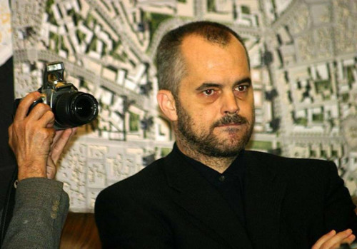 Rama zbulon historinë e pazakontë: Kur isha kryetar i Bashkisë Tiranë, dikush bëri foto me mua dhe hiqej si… edi rama 3 1