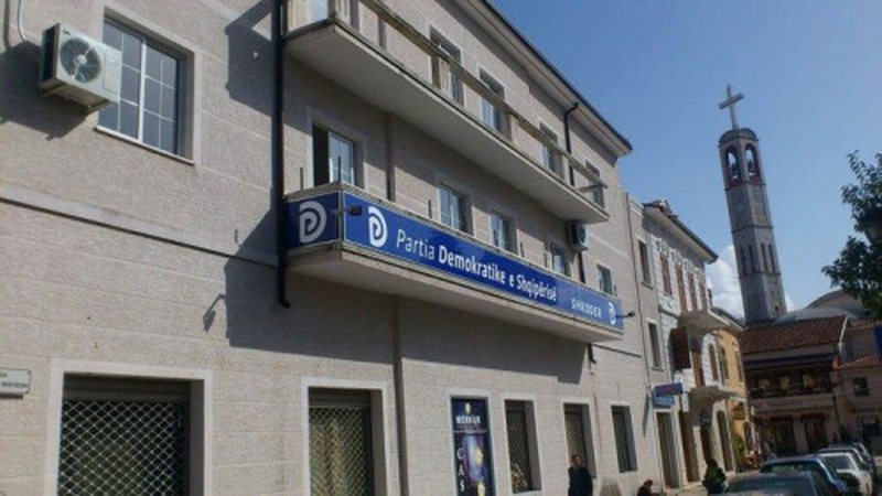 Thirren në Prokurori kreu i PD-së Shkodër dhe disa anëtarë të Kryesisë 800 0 6027c271e62eb
