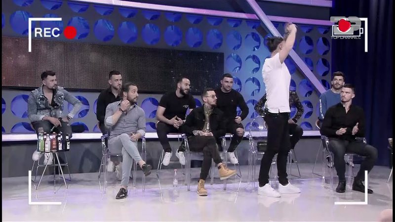 Konkurrentët e “Për’puthen” rrihen me grushta, merret vendimi për njërin prej tyre 800 0 603a4ac7c5655