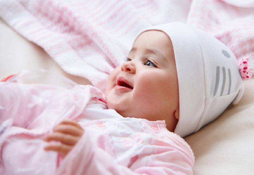 Antibiotikët ngadalësojnë rritjen tek bebet BEBE