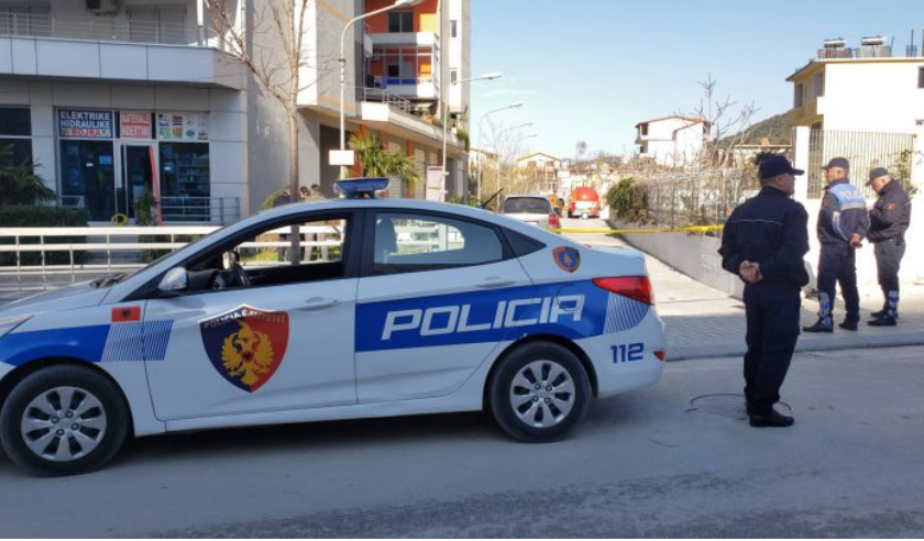 Qëllohet me armë zjarri në drejtim të një automjeti në Shkodër, policia në vendngjarje Policia 2