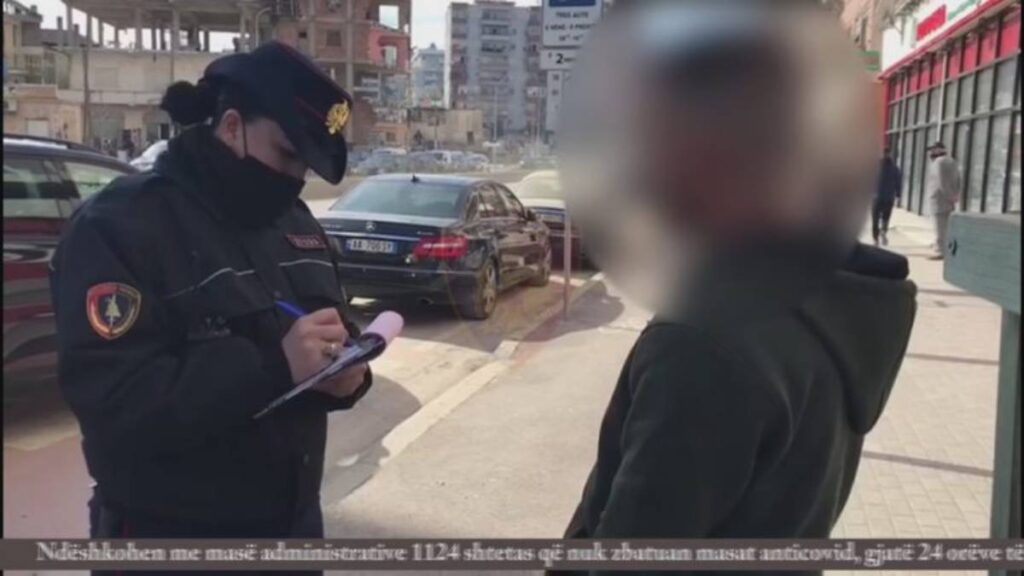 Shkelën masat anti-Covid, policia gjobit 1124 persona gjatë 24 orëve të fundit Policia gjoba 1