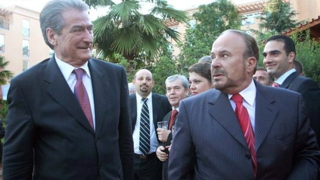 Ishit ju mbrapa arrestimit të Nanos? Berisha: Ai zhduku 10 milionë euro ndihma për shqiptarët e uritur Sali Berisha Fatos Nano 1024x576 1