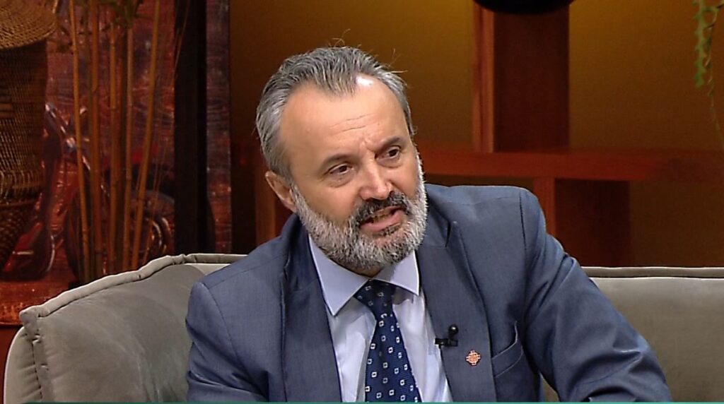 Teologu Miron Cako