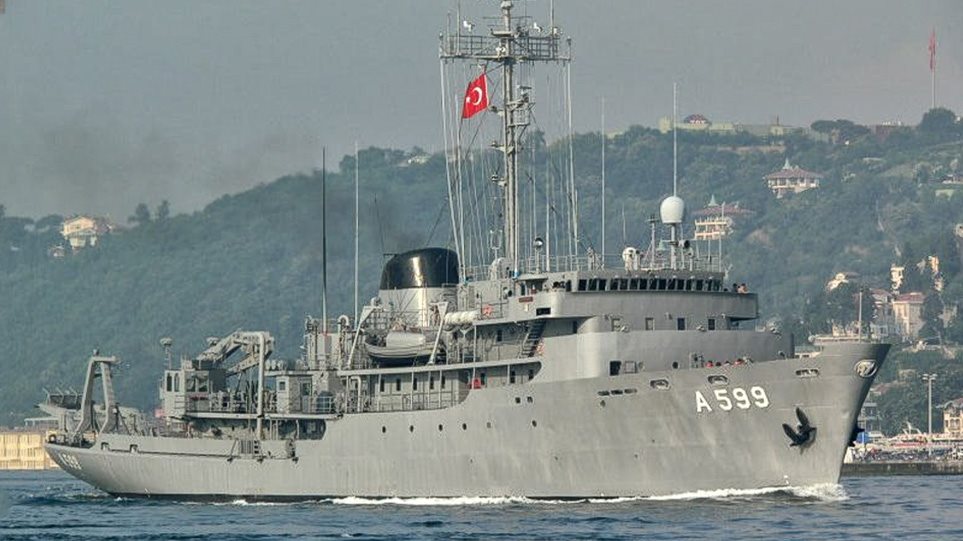 “Avionët grekë na rrethuan”: Incidenti, çfarë ndodhi sipër kokave të ushtarëve turq në Egje anije turqi