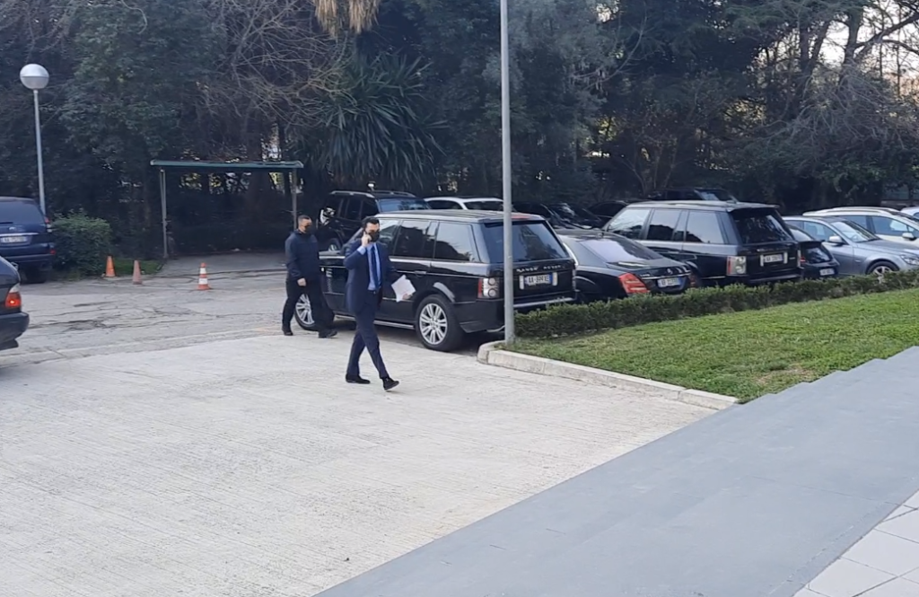 Afati i fundit për t’u regjistruar në KQZ, Basha firmos sot marrëveshjen me aleatët lulzim basha