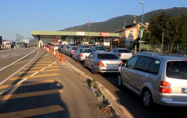 Në kërkim ndërkombëtar nga UNMIK, arrestohet në Morinë 57-vjeçari morine dogan