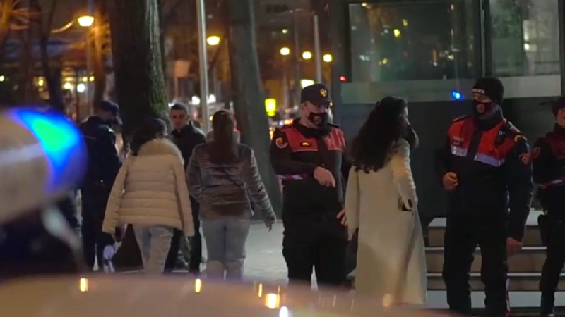 Shtrëngohen masat, nga nesër mbyllemi në orën 20:00 policia