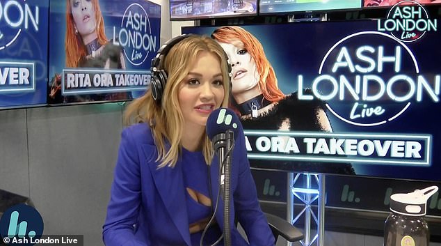 Rita Ora na kënaqi, tatuazhi i saj i preferuar është ai në gjuhën shqipe! 1 1 23
