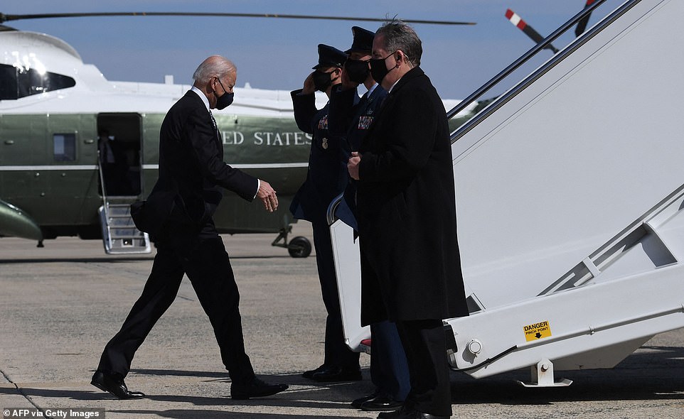 40685582 9381191 The President is shown striding towards Air Force One on Friday m 107 1616171026302