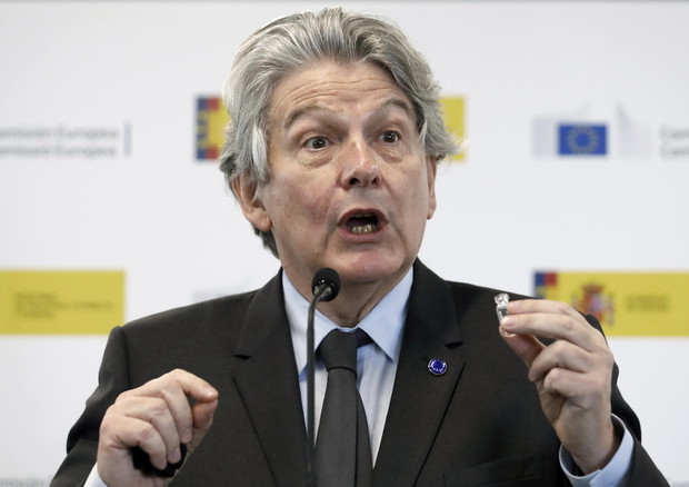 Breton: Të gjitha dozat e vaksinës AstraZeneca do të mbeten në BE 44dfe7d238c8ef2eb0559d6f59ca9b75