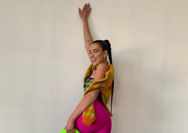Dua Lipa me një stil të viteve 70-të në setin e fundit fotografik për Vogue 5 21 e1615368086918 635x450 1