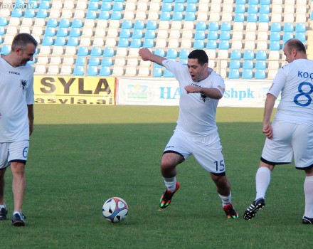 Ramën portier dhe Bamir Topin mbrojtës, Braçe krijon ekipin e tij në futboll, zbulon kujt i beson mbrojtjen dhe kë nuk do pranonte në ekip 5 8 1