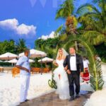 Zyrtarisht të martuar! Fjolla jo vetëm që tha “Po”, por veshi edhe fustanin e bardhë në Maldive! 6 BDE499E0 F372 4EA3 B179 A9C092D955EB e1616142273285