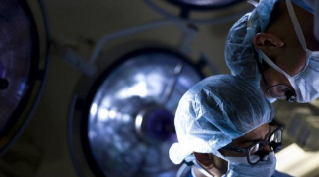 Historia me fund të lumtur e vogëlushit që jetoi 525 ditë me një zemër artificiale OPERACION 1