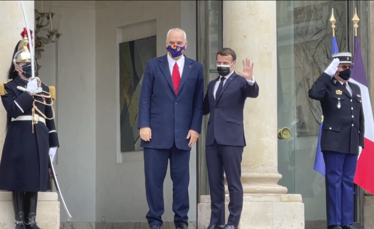 Video/ Vizita në Francë, Rama mbërrin në Pallatin Elysee Rama 6