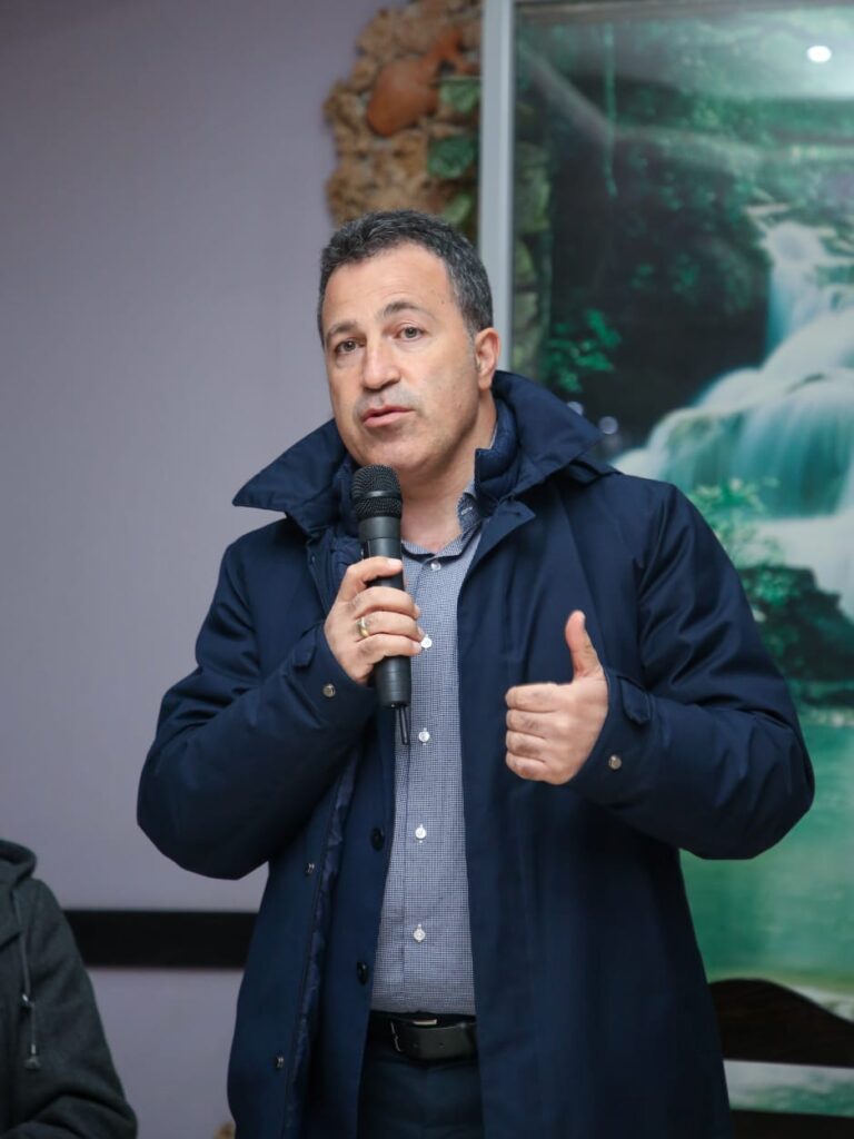 Peleshi takim me banorët në fshatin Ravonik: Tani mund të flasim për projekte madhore që para tetë vitesh nuk i imagjinonim dot 1 WhatsApp Image 2021 03 21 at 12.30.10 1