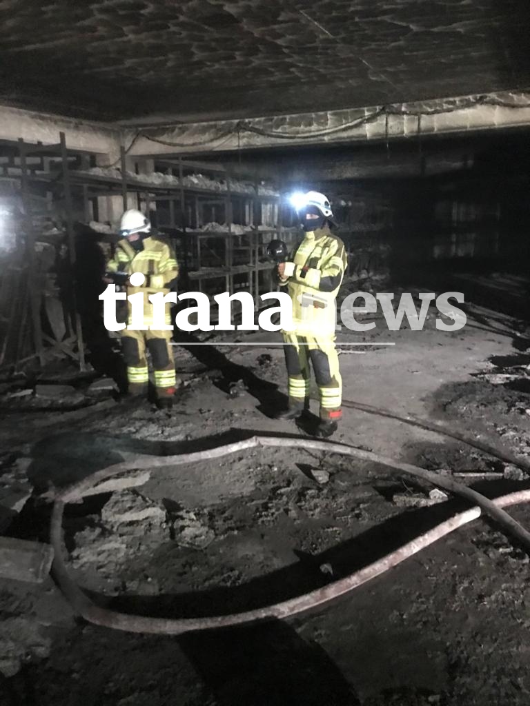 Shuhet zjarri te Casa Italia, shpresa për ta gjetur trupin e 33-vjeçarit falë unazës së floririt 2 af1378e6 28a8 4b92 855b ff3f22ebe7cc 2