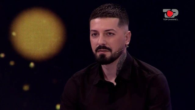 Ish-konkurrenti i “Për’Puthen”nis një lidhje të re dashurie, zbulohet cila është vajza që i ka rrëmbyer zemrën arsimi 1