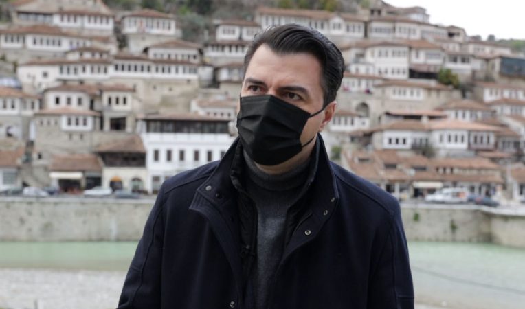 Të inkriminuar në listat e PD? Basha iu përgjigjet ashpër akuzave: Hipokrizi e madhe, pas 25 prillit do të bëjmë… basha nga berati3 764x450 1