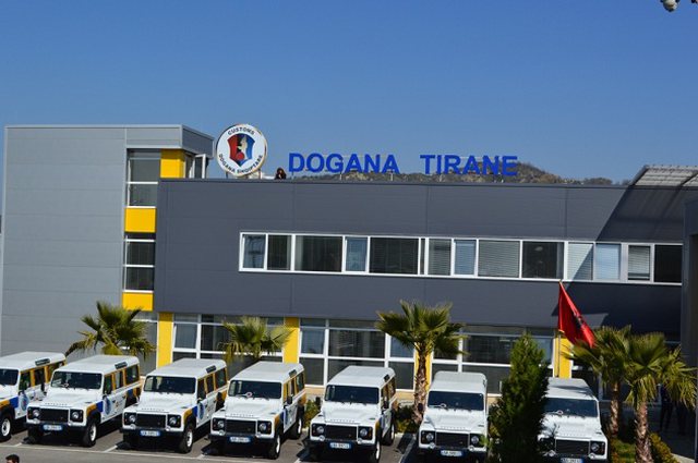 Shkarkohet drejtori i Doganës së Tiranës, ja kush do të jetë drejtuesi i ri (EMRI) dogane 1