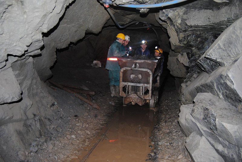 LISTA/ Shtesë pensioni përfitojnë naftëtarë, minatorë dhe metalurgë (Emrat) minier