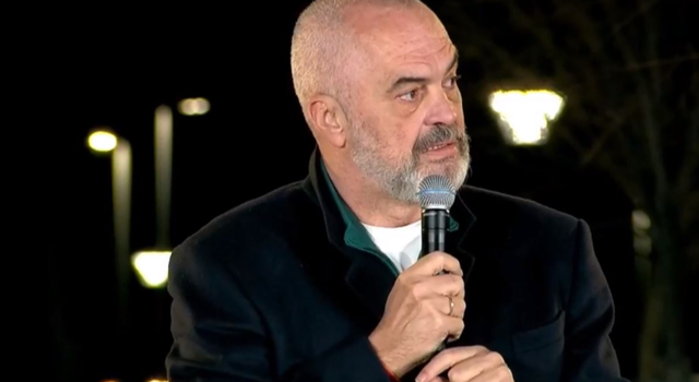 ‘A e patë çfarë rrëmuje u krijua dje?’, Rama nuk i kursen batuat nga Durrësi: Shko te ajo përputhu dhe… rama 8