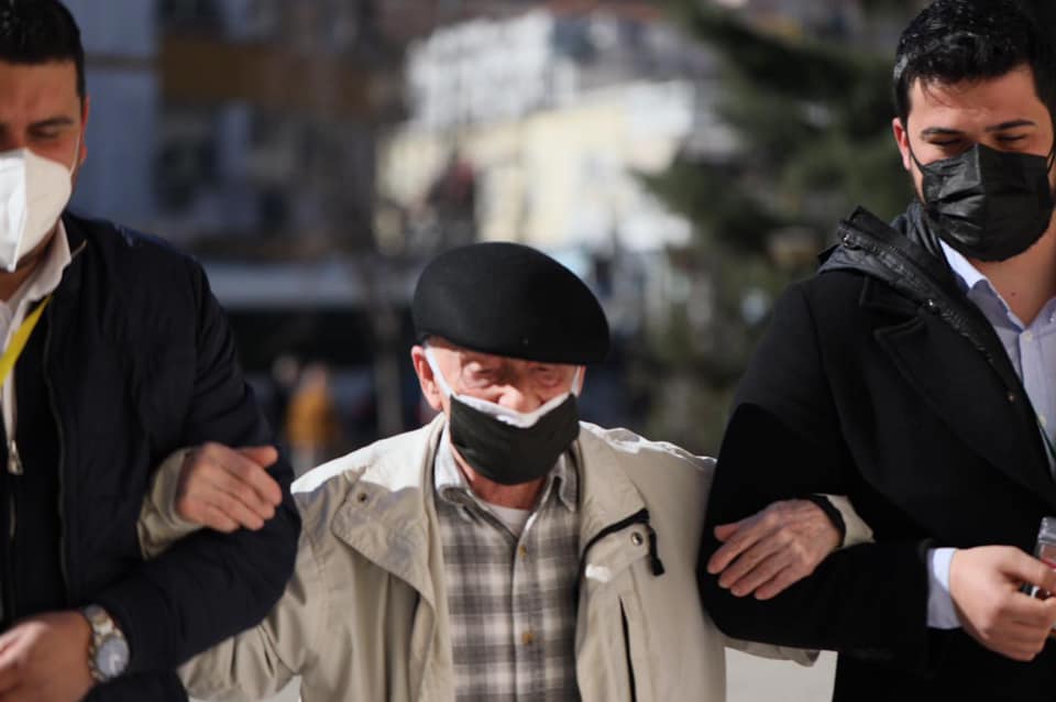 Vlera e jetës përmes fotove, Rama: Dashuri në kohërat e vaksinës 4 vaksine 4