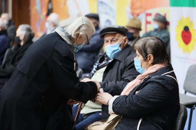 Vlera e jetës përmes fotove, Rama: Dashuri në kohërat e vaksinës 6 vaksine 6