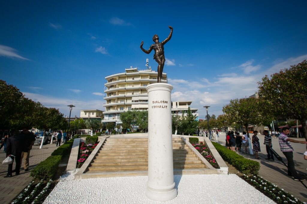 Zyrtarizohet ndryshimi i emrit, Bashka Ura Vajgurore, tashmë zyrtarisht merr emrin Dimal 46c6ead6 d9d2 4758 82f1 7d7618538c80