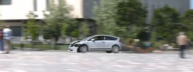 Mori para disa mjete të tjera, ky është “mallisti” 32-vjeçar që hyri me makinë te Sheshi Skënderbej 640 0 60854715831dd