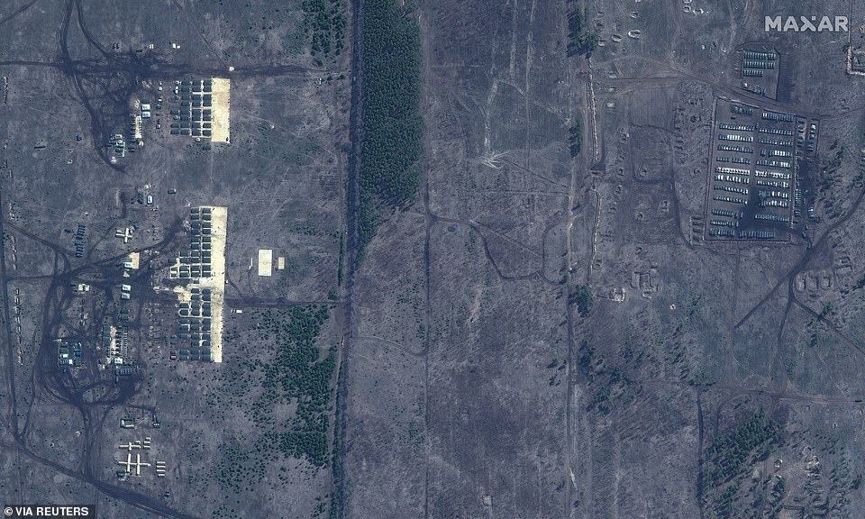 FOTOT: Në pritje të urdhrit të Putin, avionët supersonik rusë rreshtohen pranë kufirit me Ukrainën 4 7 9