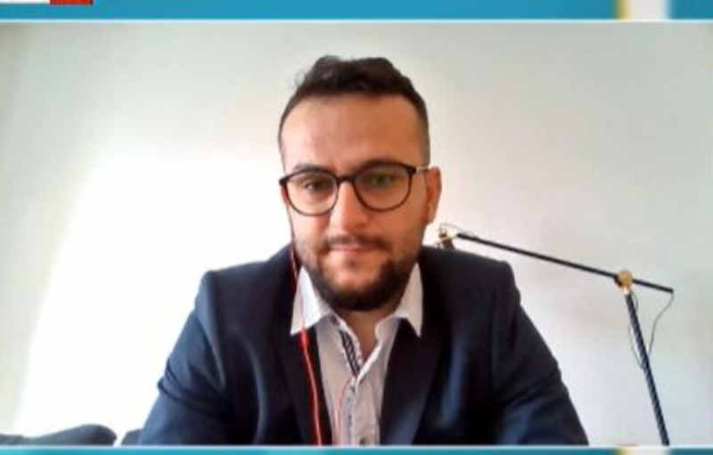 A duhet ta bëjmë vaksinën kineze? Mjeku shqiptar në Turqi jep informacionet e rëndësishme 800 0 6077e31c1f05d