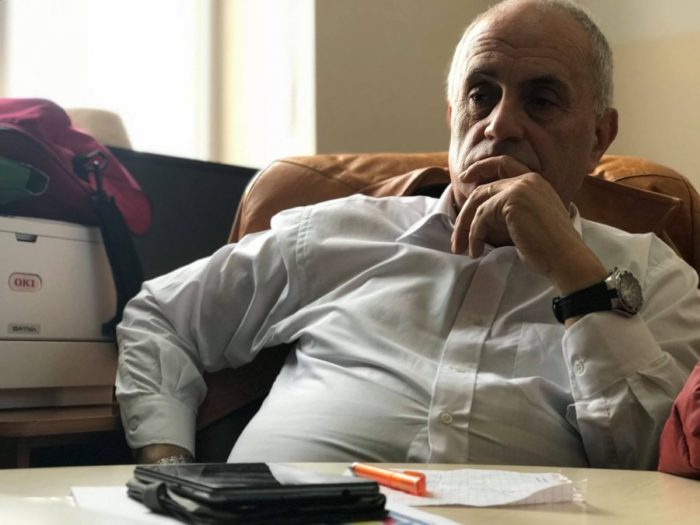 Fuga ironi për takimin e kryebashkiakes me Ramën: More rolin e guidës turistike, por dale moj zonjë se… ARTAN FUGA 700x525 1