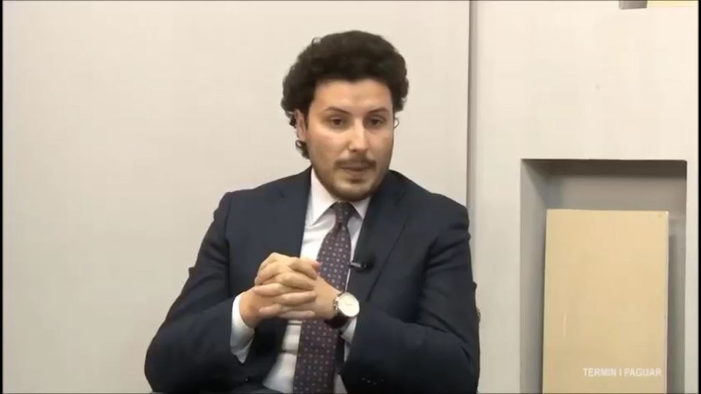 Dritan Abazoviçi nën akuzë për komplot: Ç’po ndodh në qeverinë e re malazeze? abazovic