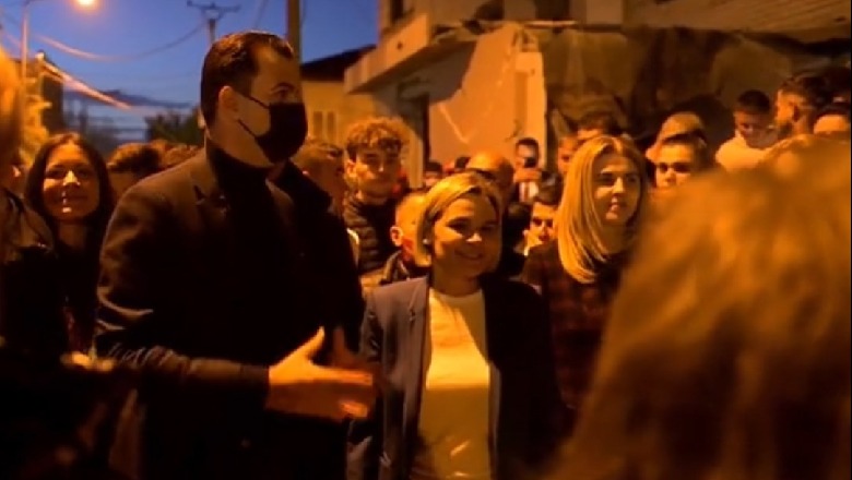 Për herë të parë gjatë fushatës elektorale, Basha dhe Kryemadhi bëhen bashkë në Kombinat basha monika