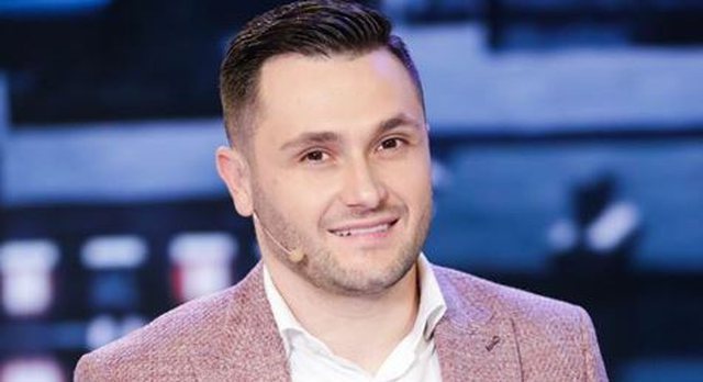 ‘Njerëzit thonë ku si u bë ky në kaq pak kohë’, Bes Kallaku zbulon sa ka qenë rroga e tij e parë bes