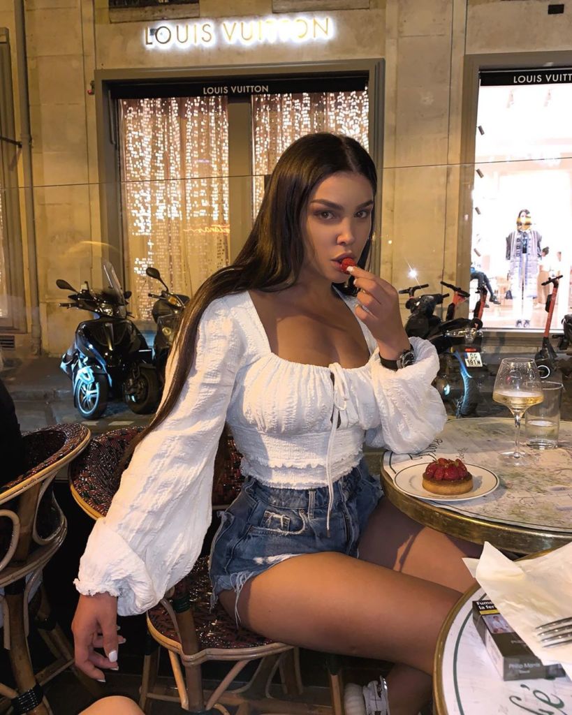 Françeska Jaçe rrëfen anën e errët të jetës: E vërteta e atentantit në Vlorë, si i përballon situatat një vajzë si unë 16 franceska jace 6
