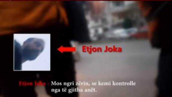 “Mos e ngri zërin se kemi kontrolle”/ Pamjet, ja se si kandidati i LSI blen votat në Tiranë: Ti merr lekët, më jep votën joka 1