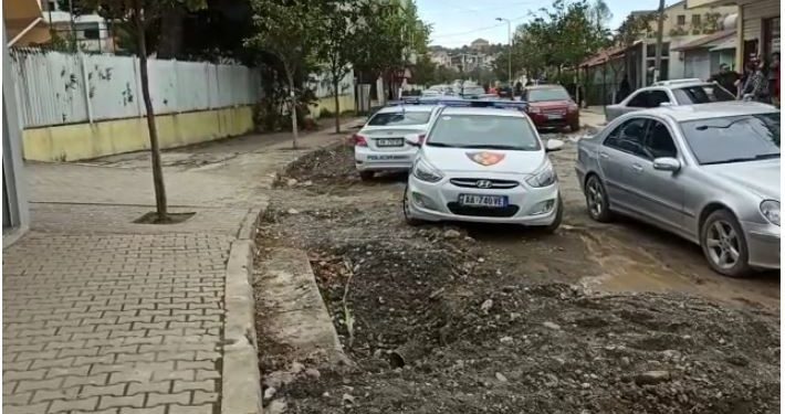 Kurbin/ Gjendet një dritare e hapur në KZAZ , pezullohet shpërndarja e materialeve zgjedhore kurbin 710x375 1